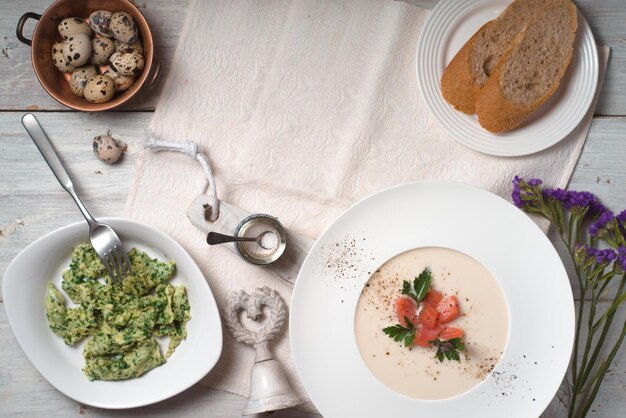 Dania domowe na stole